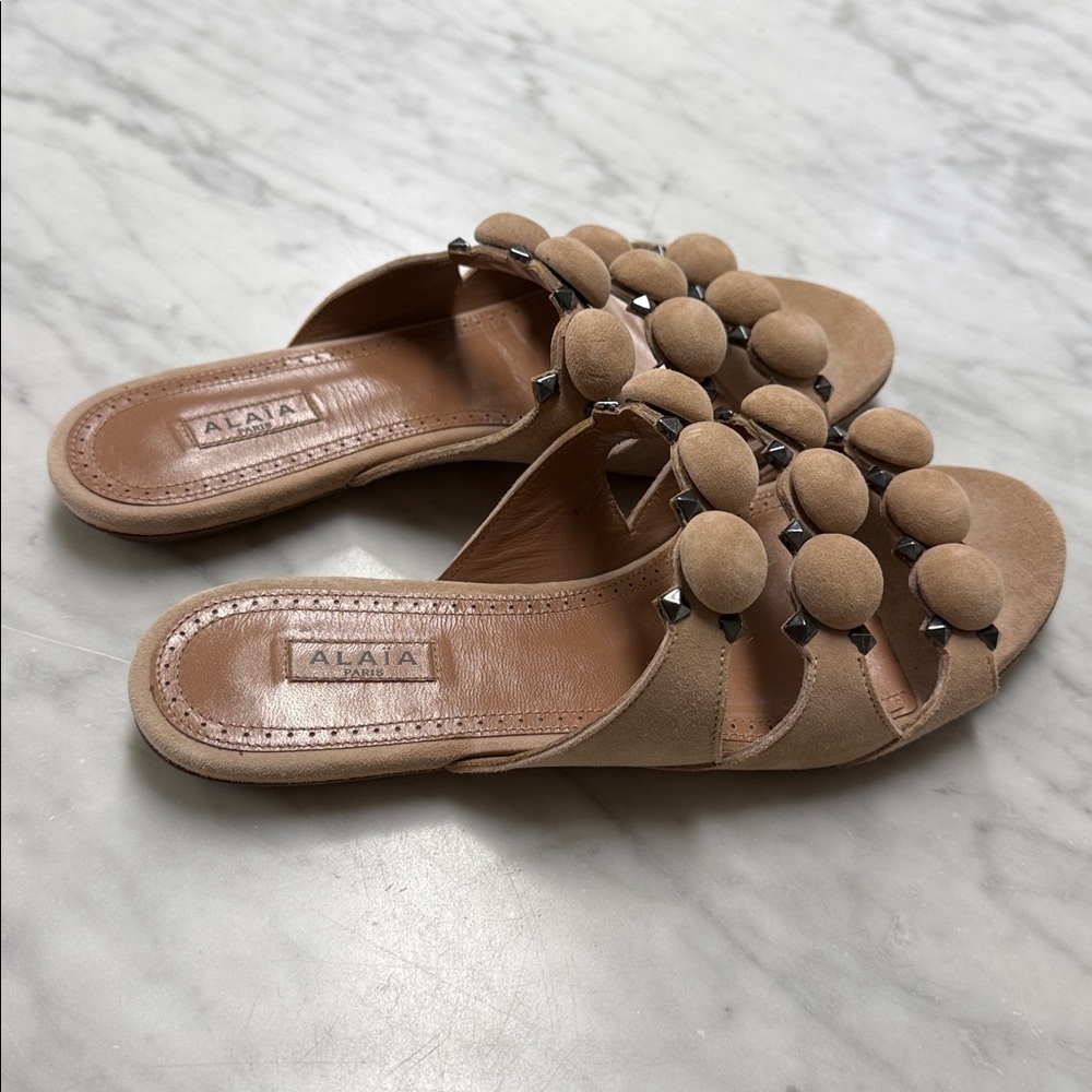 Alaia La Bombe Suede Flats size 38 in Nude - Picture 2 of 12